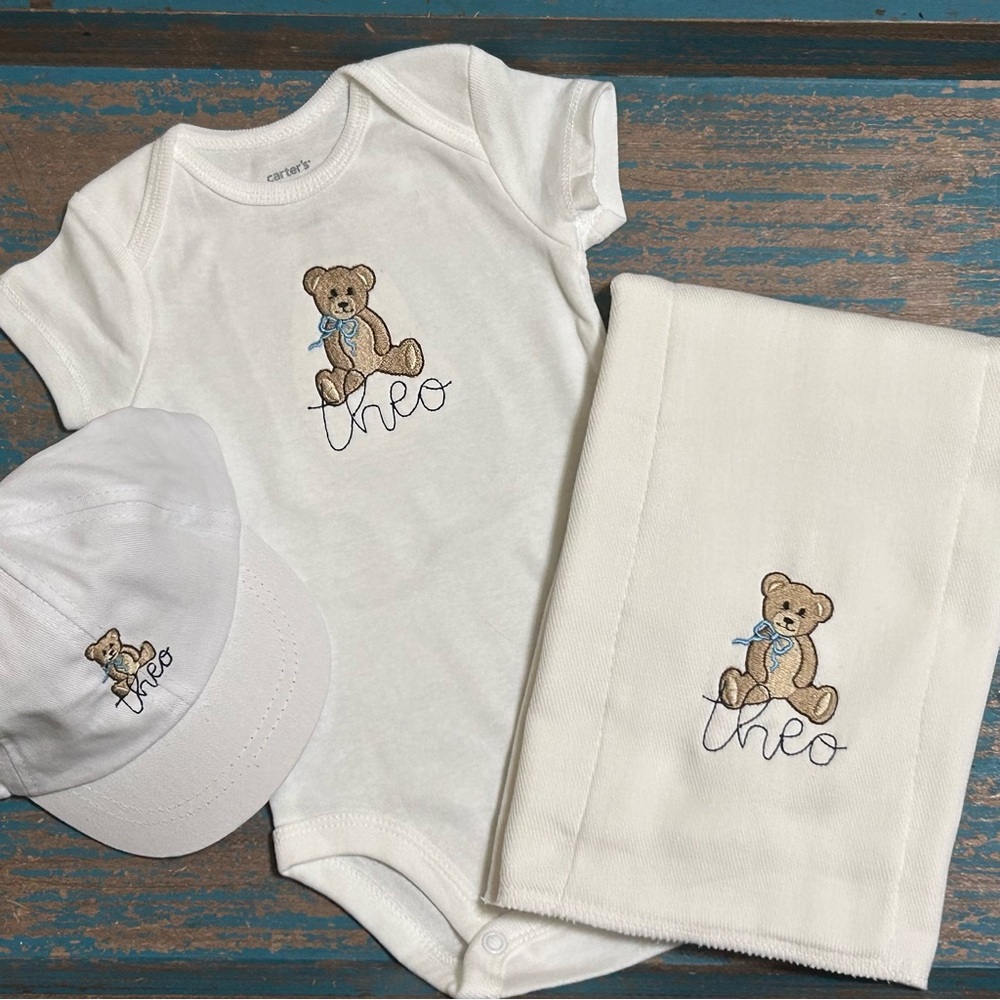 Personalized Baby Set with Teddy Bear Embroidery custom made to order
